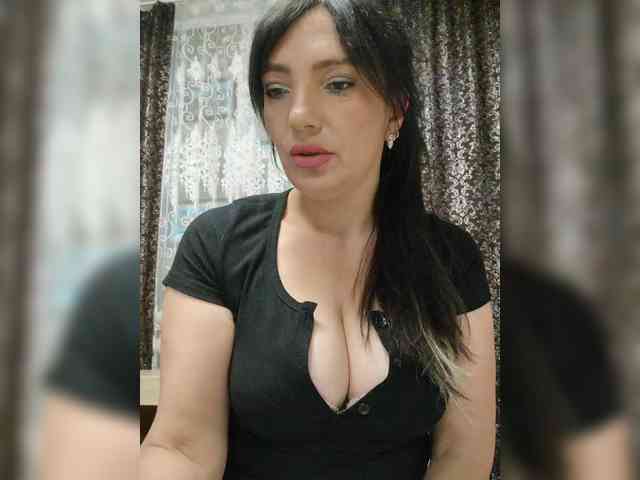 ProstoLolkaXXX webcam