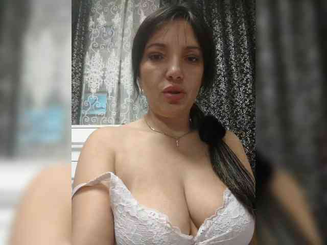 ProstoLolkaXXX webcam