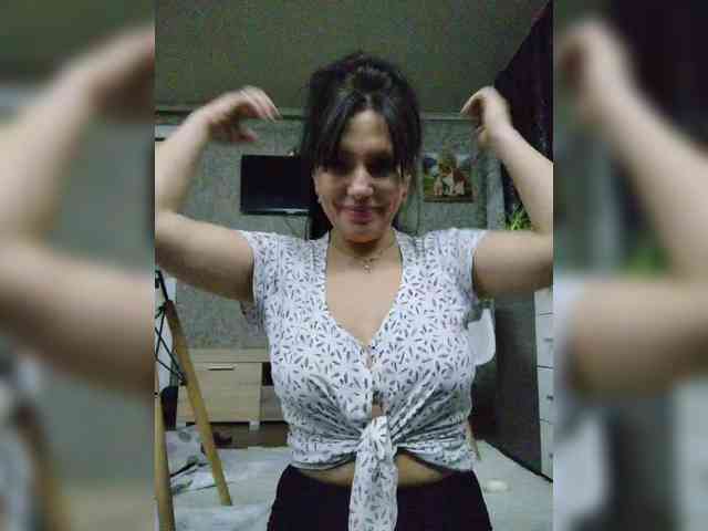 ProstoLolkaXXX webcam