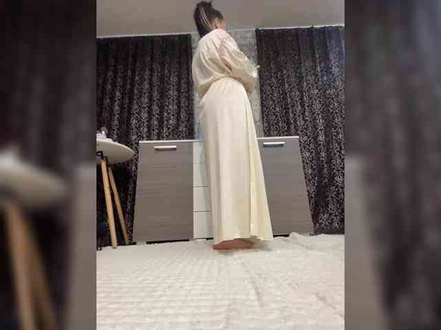 ProstoLolkaXXX webcam