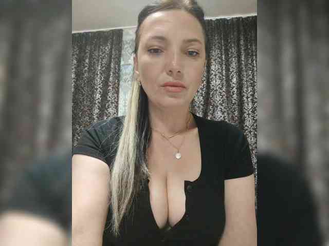 ProstoLolkaXXX webcam