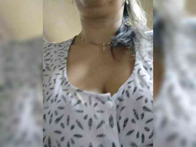 ProstoLolkaXXX webcam