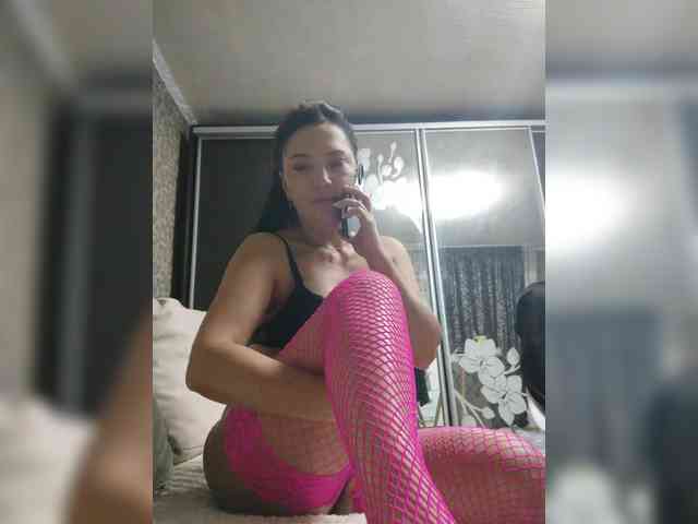 ProstoLolkaXXX webcam