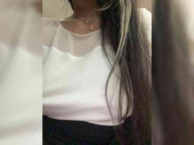 ProstoLolkaXXX webcam