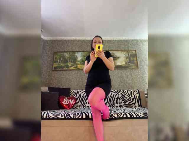 ProstoLolkaXXX webcam