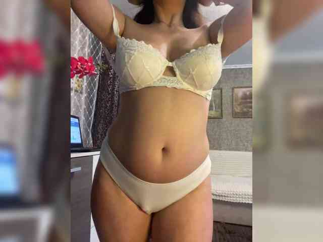 ProstoLolkaXXX webcam