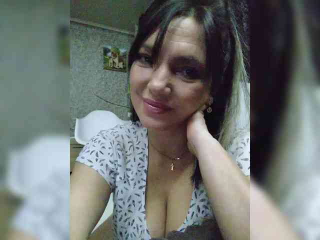 ProstoLolkaXXX webcam