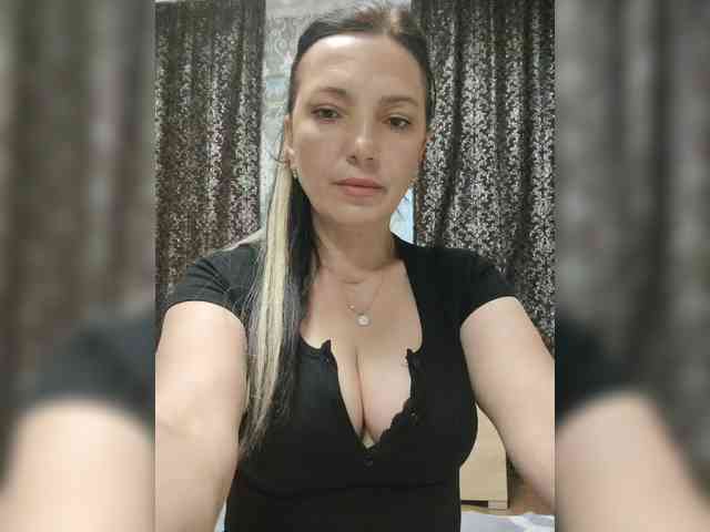 ProstoLolkaXXX webcam