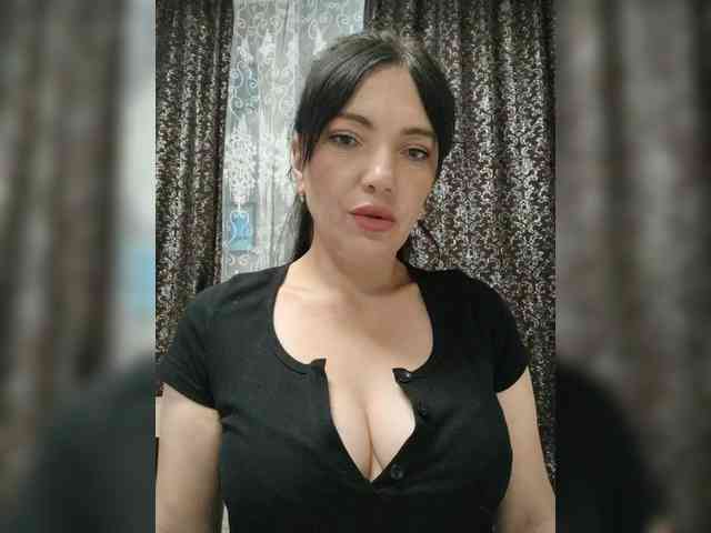 ProstoLolkaXXX webcam