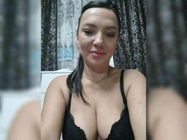 ProstoLolkaXXX webcam