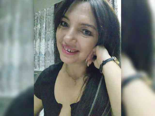 Lalili Live Webcam on BongaCams