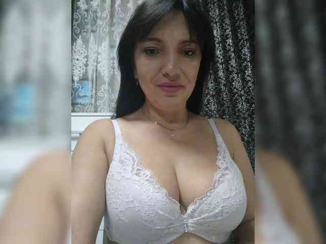 ProstoLolkaXXX webcam