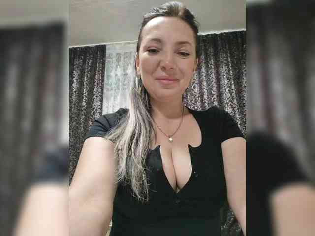ProstoLolkaXXX webcam