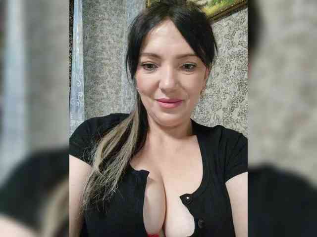 ProstoLolkaXXX webcam