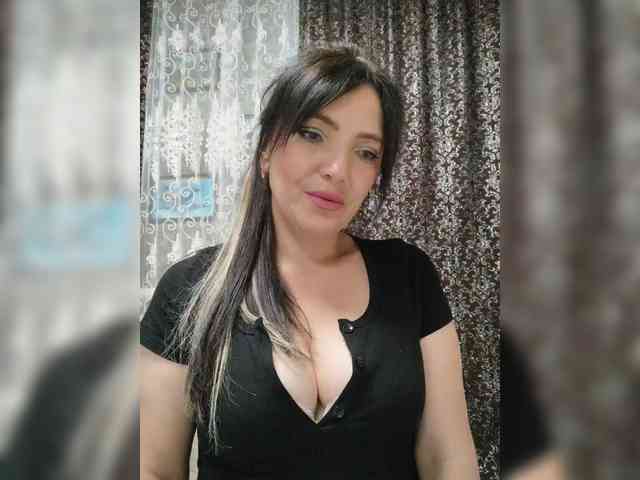 ProstoLolkaXXX webcam