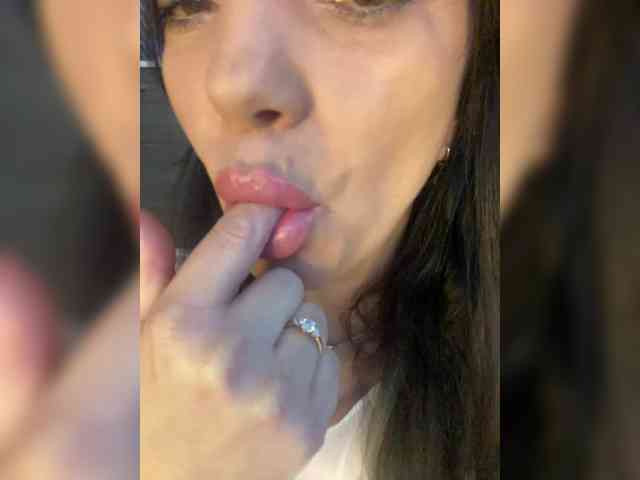 ProstoLolkaXXX webcam