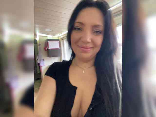 ProstoLolkaXXX webcam