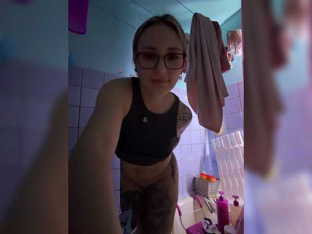 Miss-Fetish's BongaCams show and profile