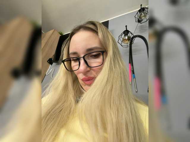 Miss-Fetish's BongaCams show and profile