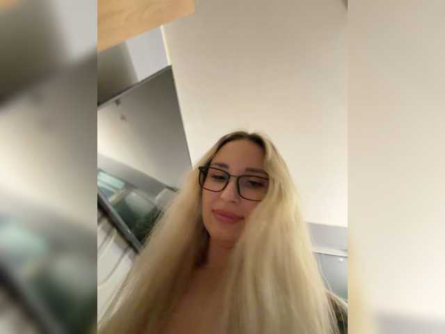 Miss-Fetish's BongaCams show and profile