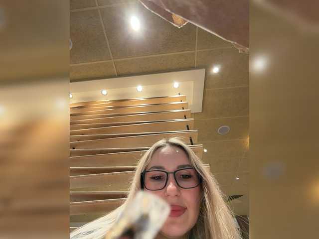 Miss-Fetish's BongaCams show and profile