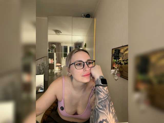 Miss-Fetish's BongaCams show and profile