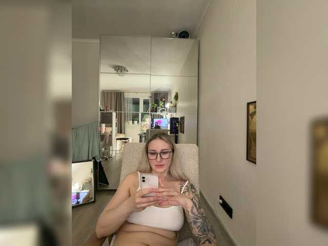 Miss-Fetish's BongaCams show and profile