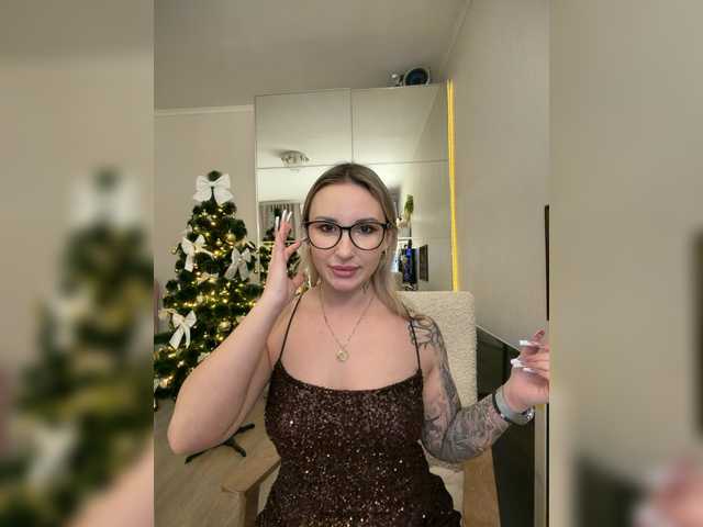 Miss-Fetish's BongaCams show and profile