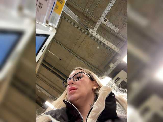 Miss-Fetish's BongaCams show and profile