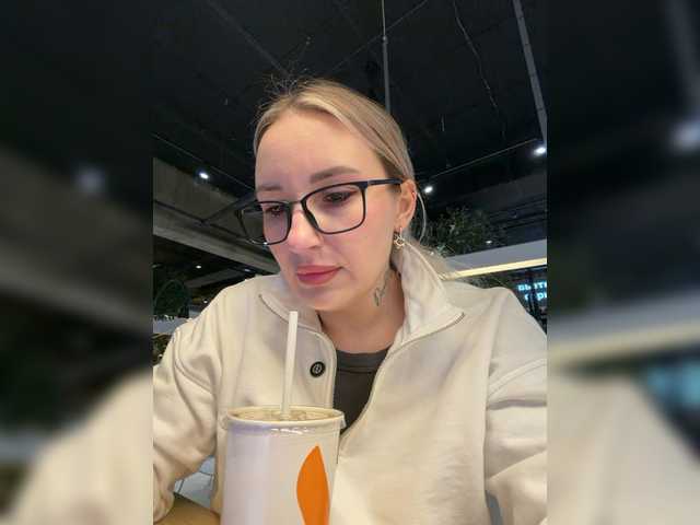 Miss-Fetish's BongaCams show and profile