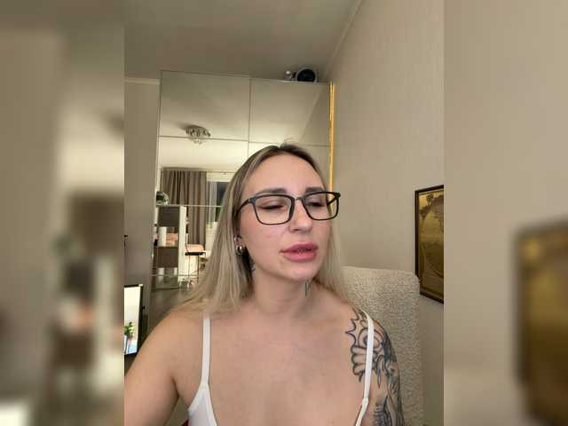 Miss-Fetish's BongaCams show and profile