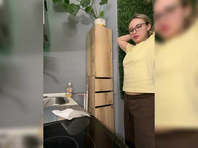 Miss-Fetish's BongaCams show and profile