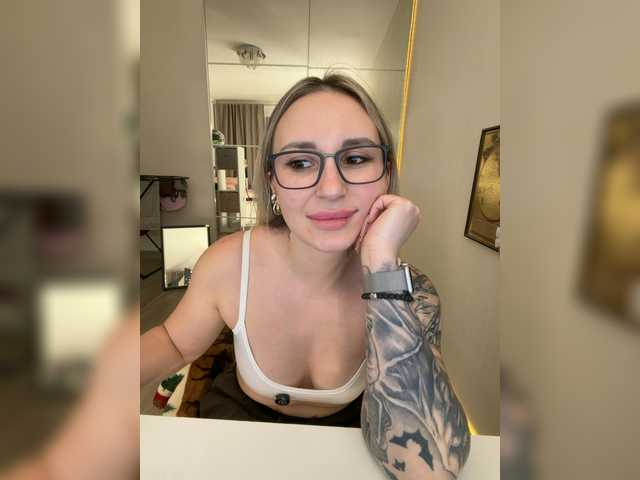 Miss-Fetish's BongaCams show and profile