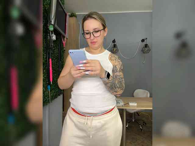 Miss-Fetish Miss-Fetish