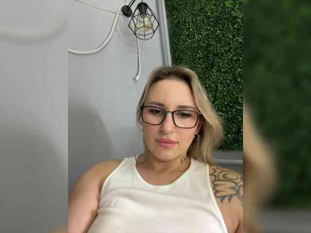 Miss-Fetish Miss-Fetish