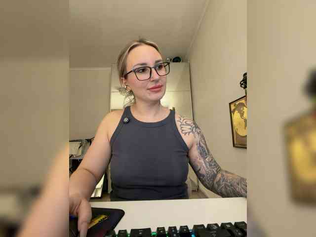 FetishTeacher webcam