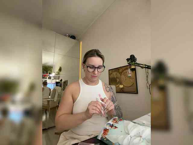 FetishTeacher webcam