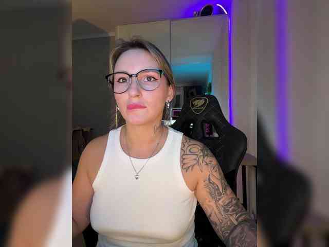 FetishTeacher webcam