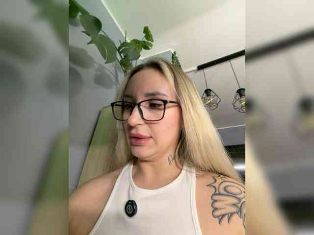 FetishTeacher webcam