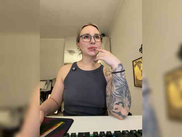 FetishTeacher webcam