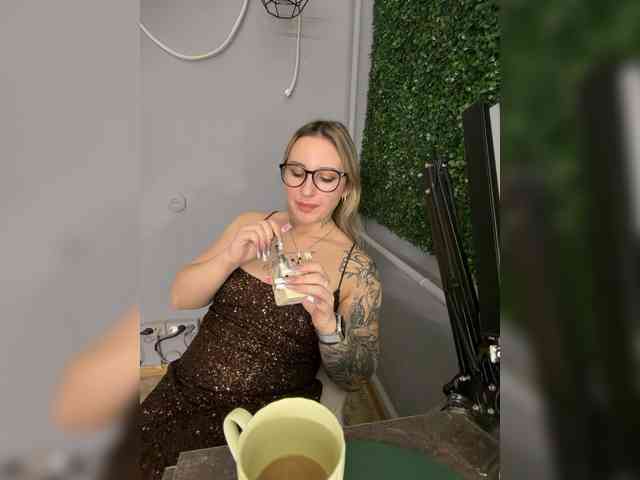 Miss-Fetish Miss-Fetish