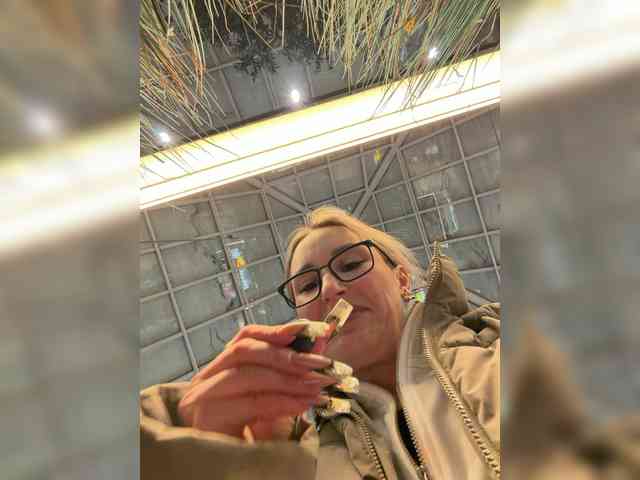 FetishTeacher webcam