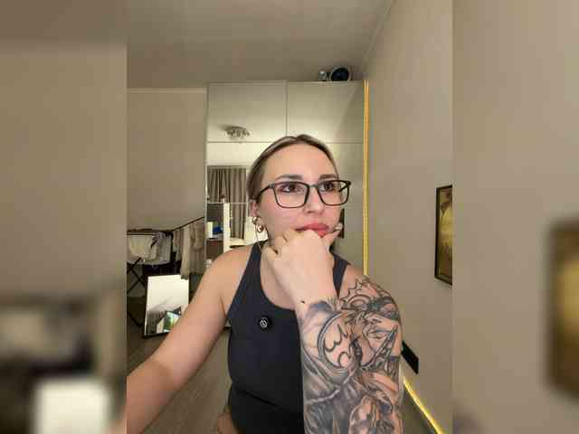 FetishTeacher webcam