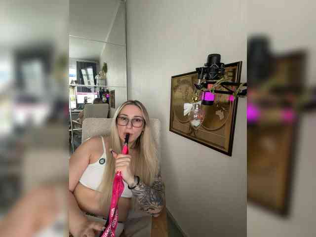 FetishTeacher webcam