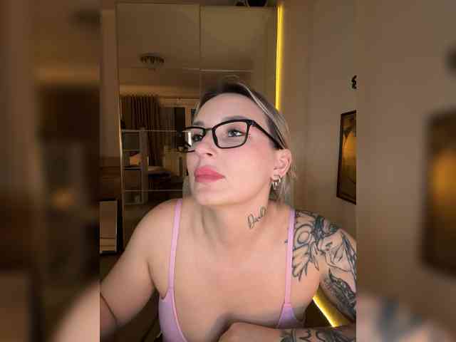 Miss-Fetish Miss-Fetish