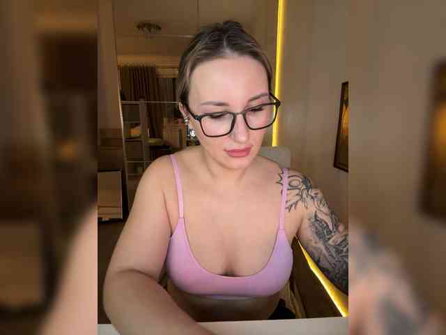 Miss-Fetish Miss-Fetish