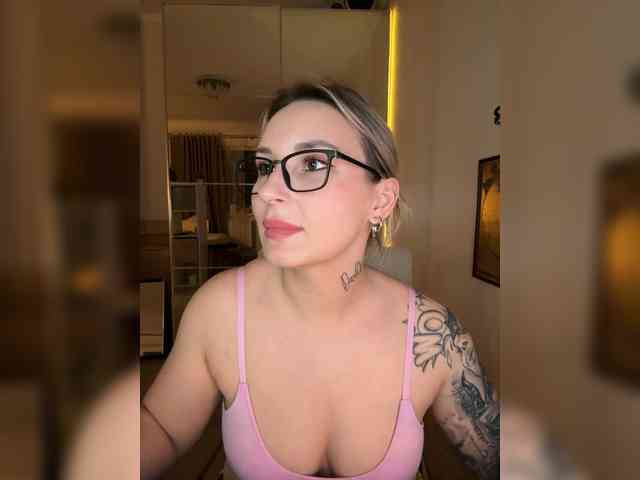 Miss-Fetish Miss-Fetish