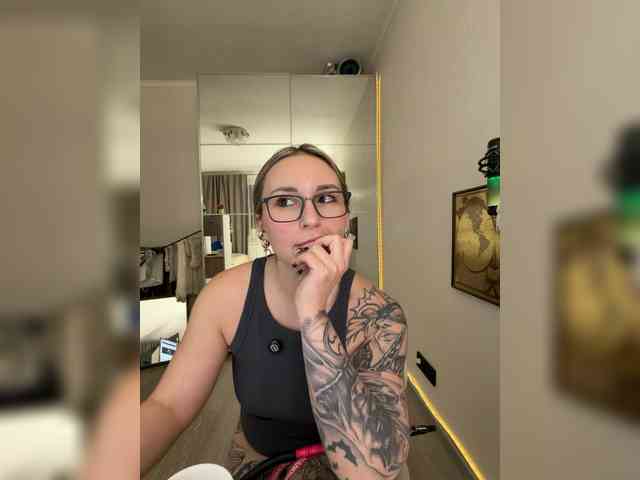 FetishTeacher webcam