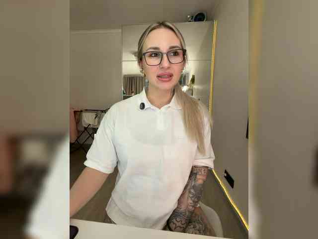 FetishTeacher webcam