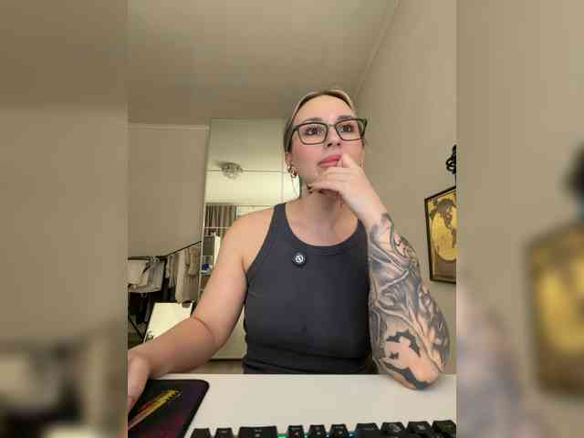 FetishTeacher webcam